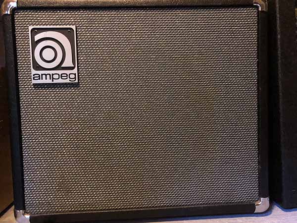 Ampeg guitar amplifier